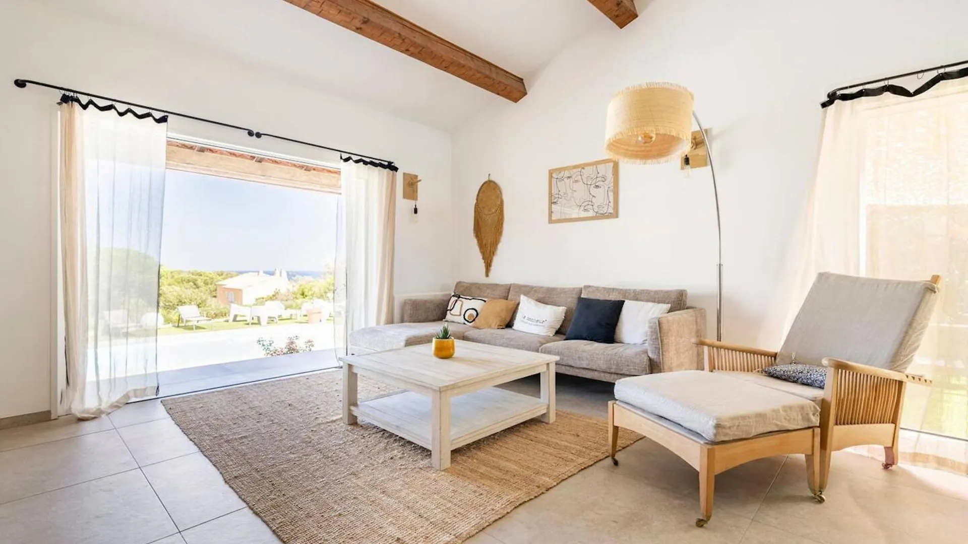 Maison Accueillante A Roquebrune-Sur-Argens Avec Piscine Privee 0*,